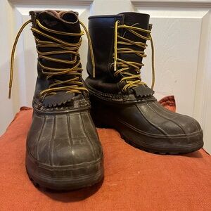 Schnees 10” Extreme Winter Boots size 11